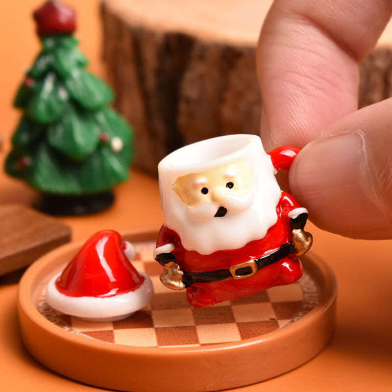 Mini Santa Teacup Ornament - R - огляд і ціна Resin Craft Material